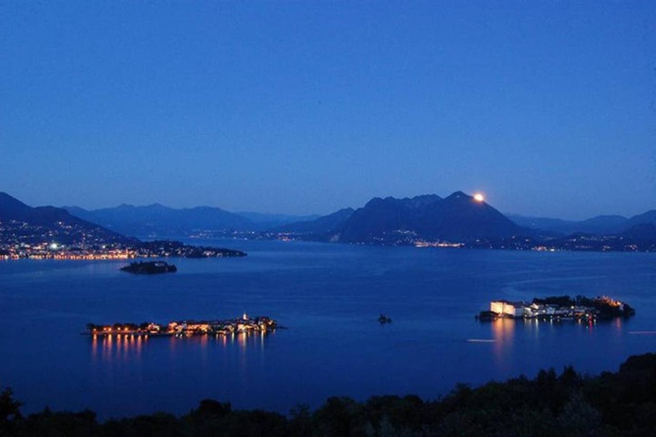 Il Lago Riflesso Verbania Luaran gambar